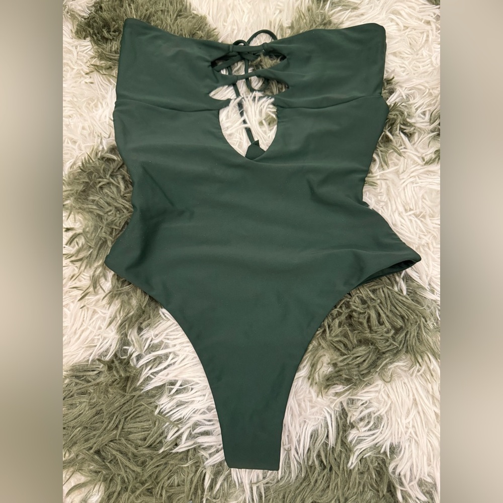 Benoa India one piece size LARGE